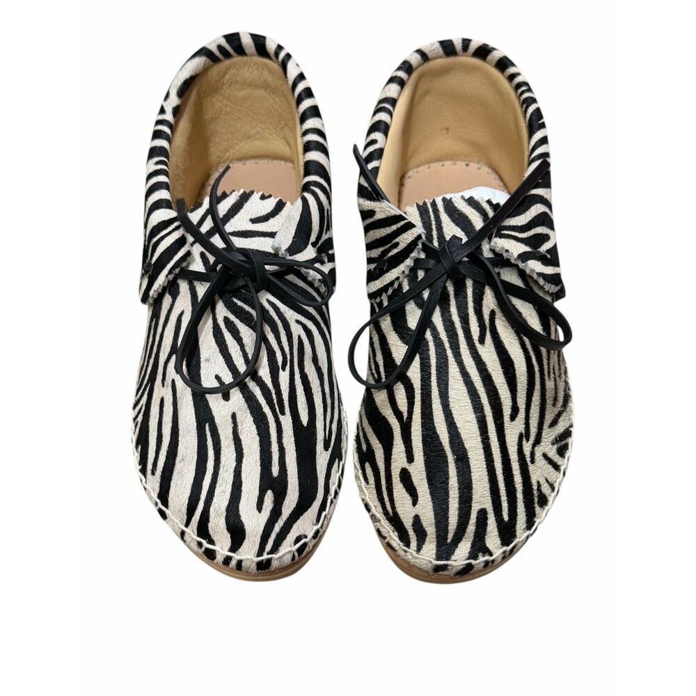 THE GREAT CANYON MOCCASIN in Tiger Print NWB Size 9